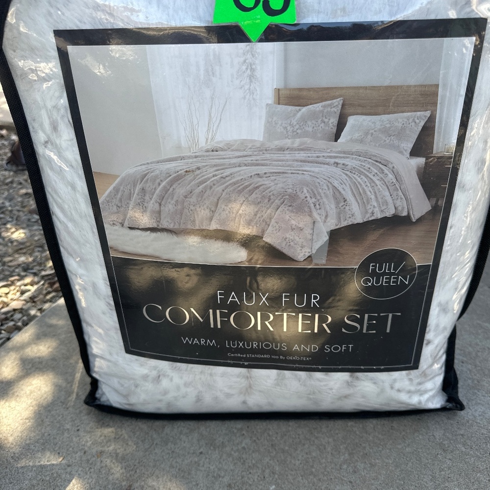 Comforter set